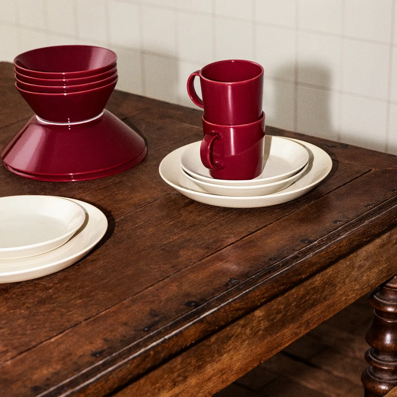 Tallrikar*IITTALA Djup tallrik 21 cm körsbär