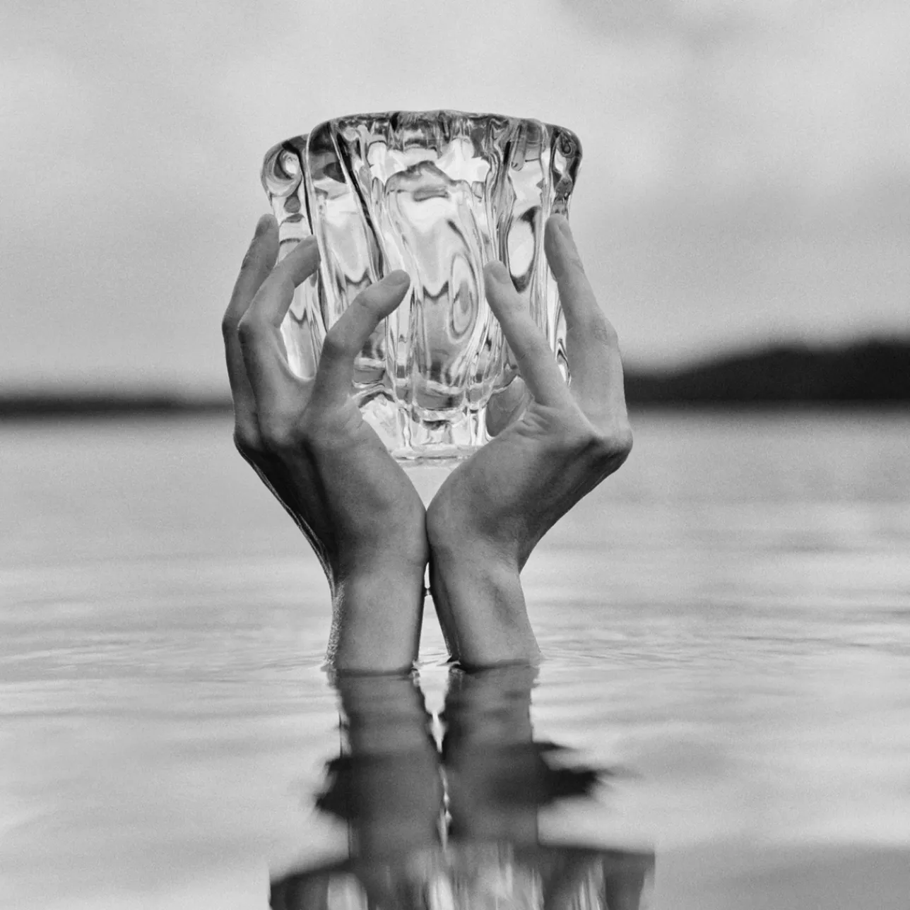 Konstföremål|Vaser*IITTALA Kalvolan kanto konstverk 140mm mörk grå Mörk grå