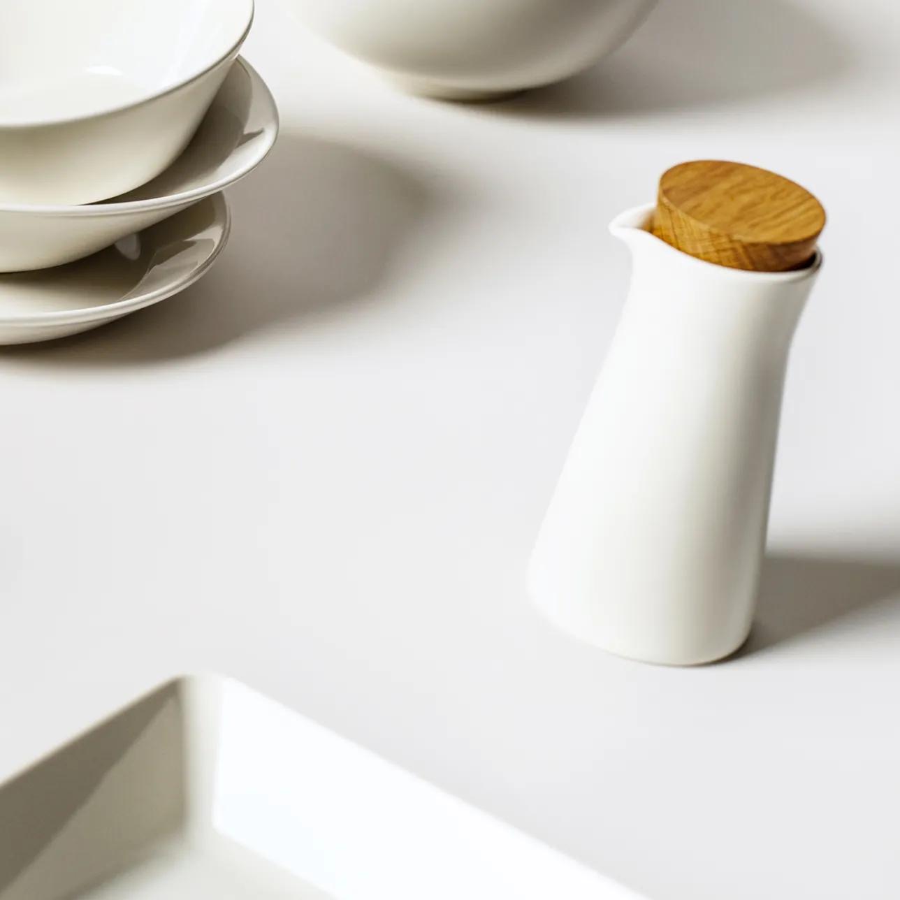 Kannor Och Karaffer*IITTALA Karaff 0,2l with lid vit