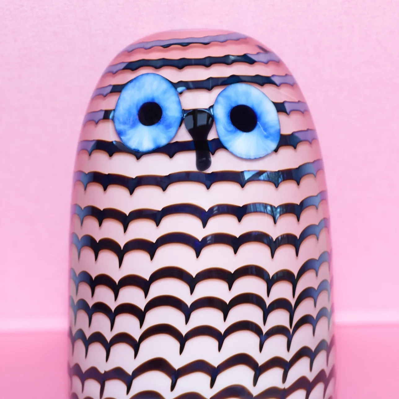 Birds By Toikka|Konstföremål*IITTALA Liten uggla 75x105mm Laxrosa