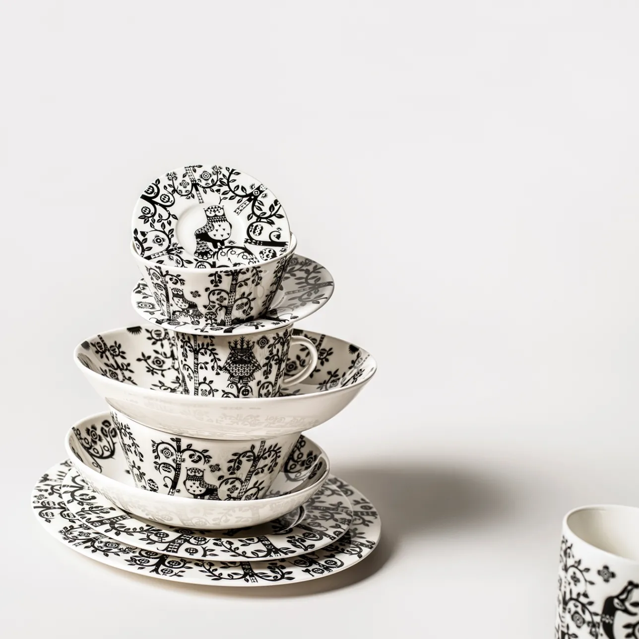 Skålar*IITTALA Skål 0,6l Svart