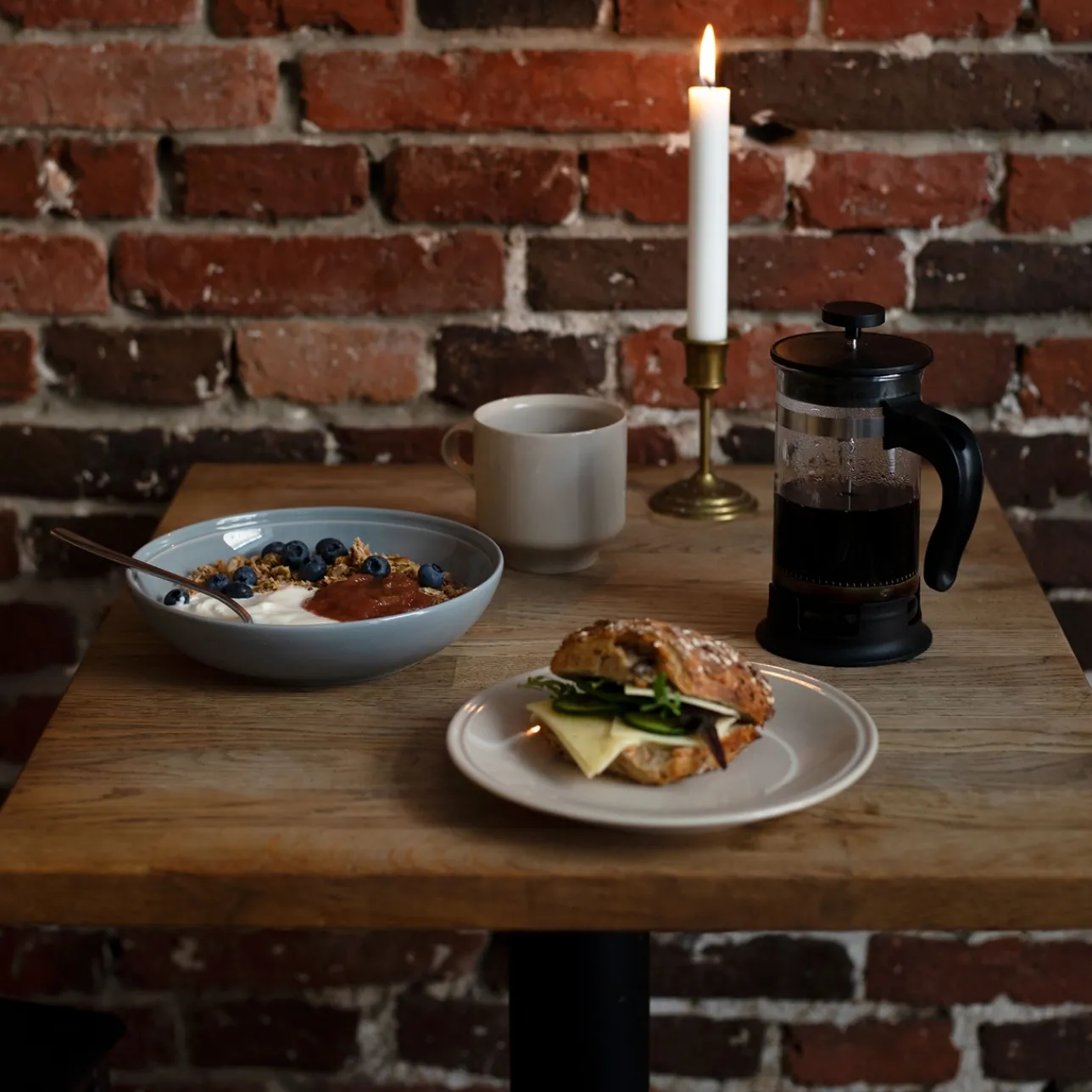 Tallrikar*IITTALA Tallrik djup 19cm horisont